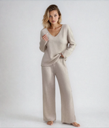 Elara | Two-Piece Suit With Straight Trousers and V-Neck Top
